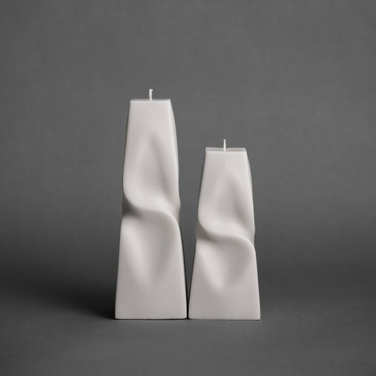 Bükülmüş Piramit Mum